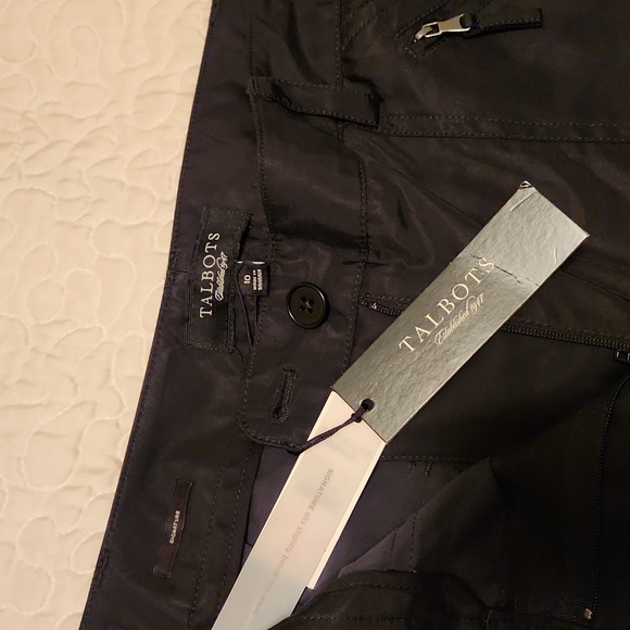 Satin look black cargo pants front & back pockets, zipper & elastic at ankles - Picture 4 of 7